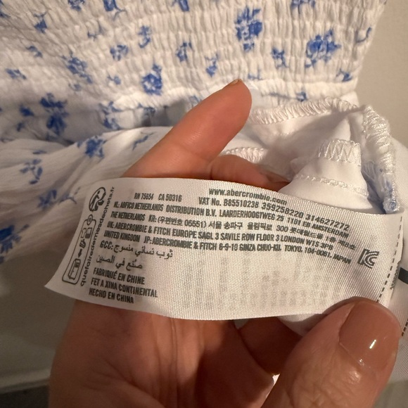 Hollister Floral Babydoll Skort Dress Size Small White Blue Smocked Romper Mini - Picture 8 of 11